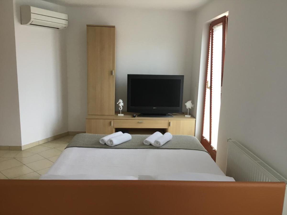 Apartment Sotlar Izola Eksteriør bilde