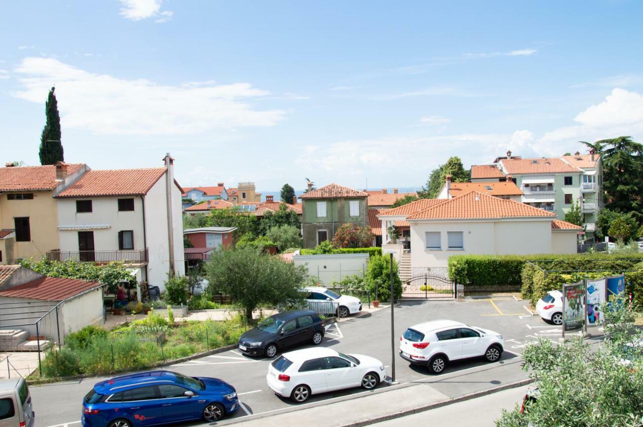 Apartment Sotlar Izola Eksteriør bilde